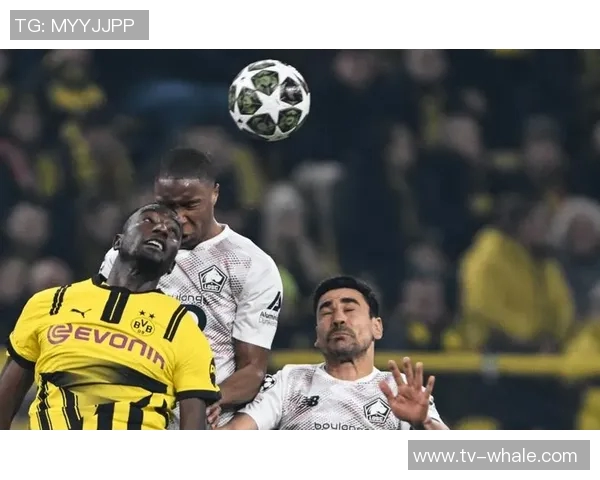 阿德耶米替换时摔水瓶引发争议科瓦奇回应称没有必要 阿德耶米替换时摔水瓶引发争议科瓦奇回应称没有必要