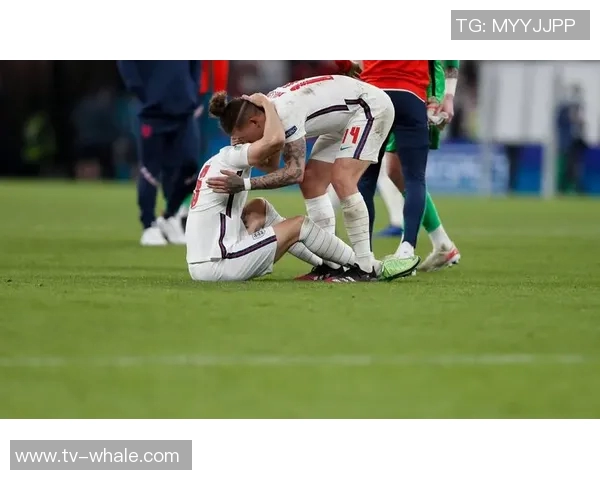 热刺年轻前锋斯卡列特今日参加英格兰队训练展现潜力