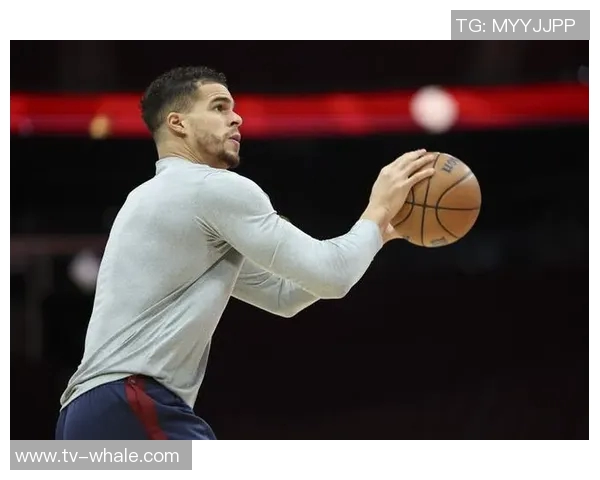 小迈克尔波特半场表现出色8中4得10分三分球两投全中助球队争胜 小迈克尔波特半场表现出色8中4得10分三分球两投全中助球队争胜