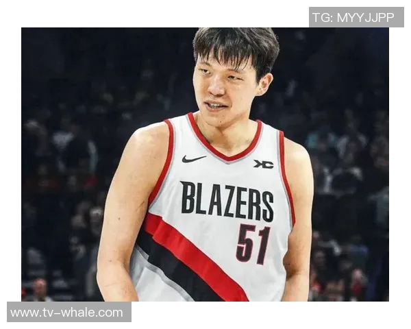 杨瀚森赛季初展现出色表现生活中也逐渐融入团队氛围 杨瀚森赛季初展现出色表现生活中也逐渐融入团队氛围