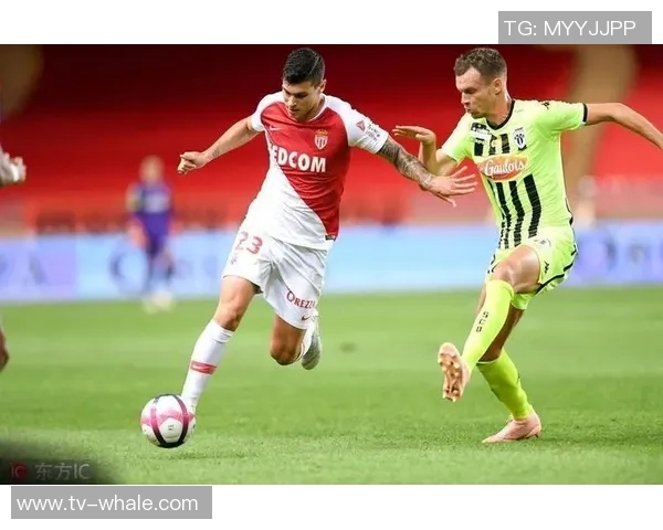 隆戈对普利西奇进球判罚表示不满称奇克未犯规影响比赛公正性